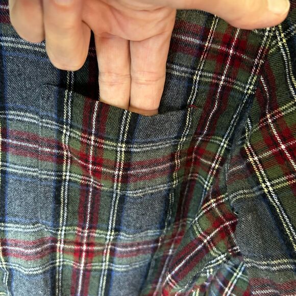 L.L. Bean Grey Stewart Tartan Plaid Relaxed Fit Flannel Shirt Size L - Picture 6 of 12